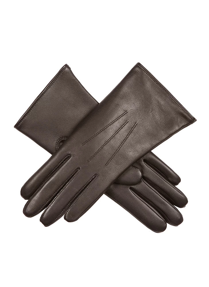 Women’s Heritage Touchscreen Three-Point Fur-Lined Leather Gloves 4 Women’s Heritage Touchscreen Three-Point Fur-Lined Leather Gloves - Image 4