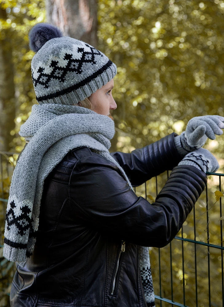 Women’s Jacquard Fair Isle Knitted Scarf With Marl Yarn 4 Women’s Jacquard Fair Isle Knitted Scarf With Marl Yarn - Image 4