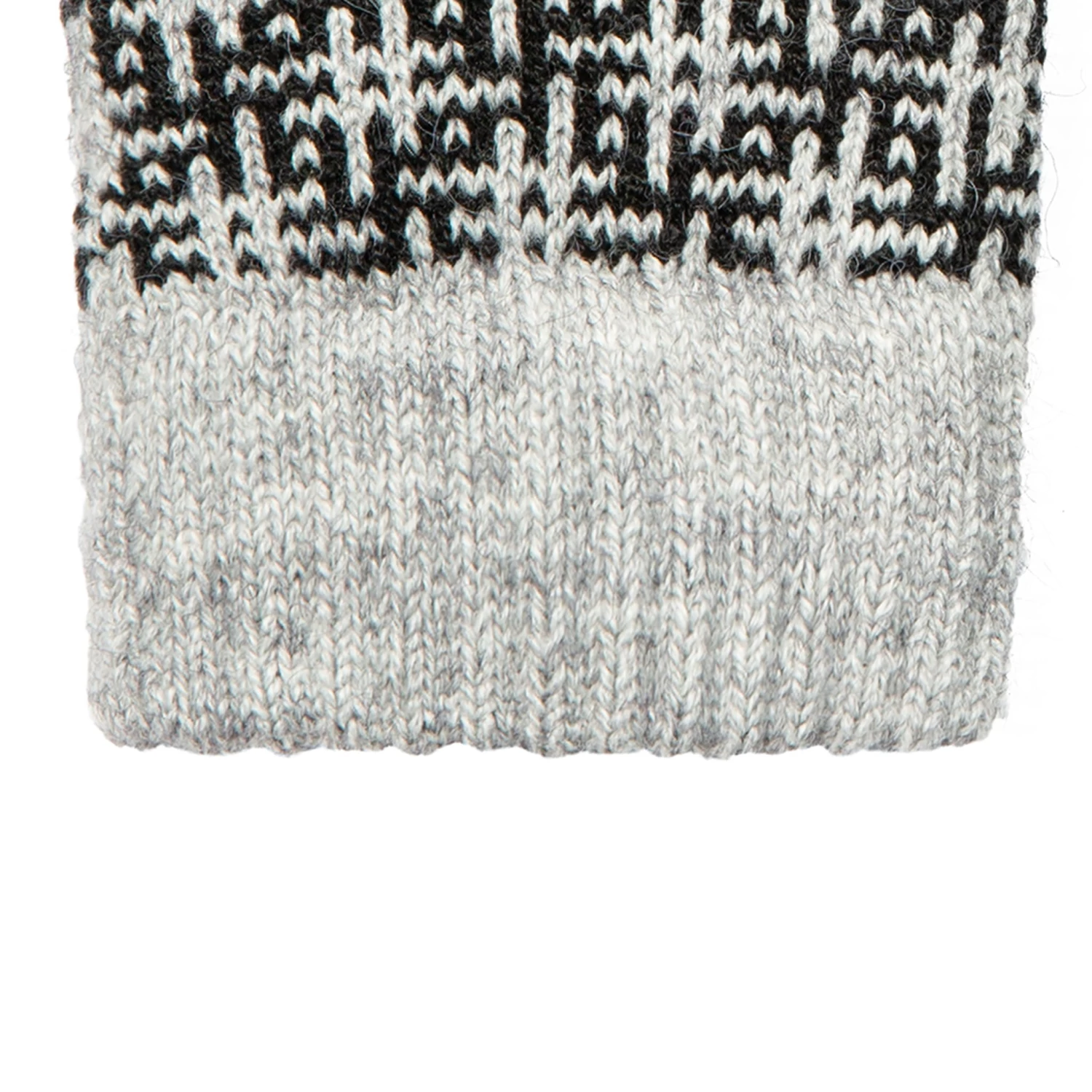 Women’s Jacquard Knitted Gloves With Hash Symbol Pattern 7 Women’s Jacquard Knitted Gloves With Hash Symbol Pattern - Image 7