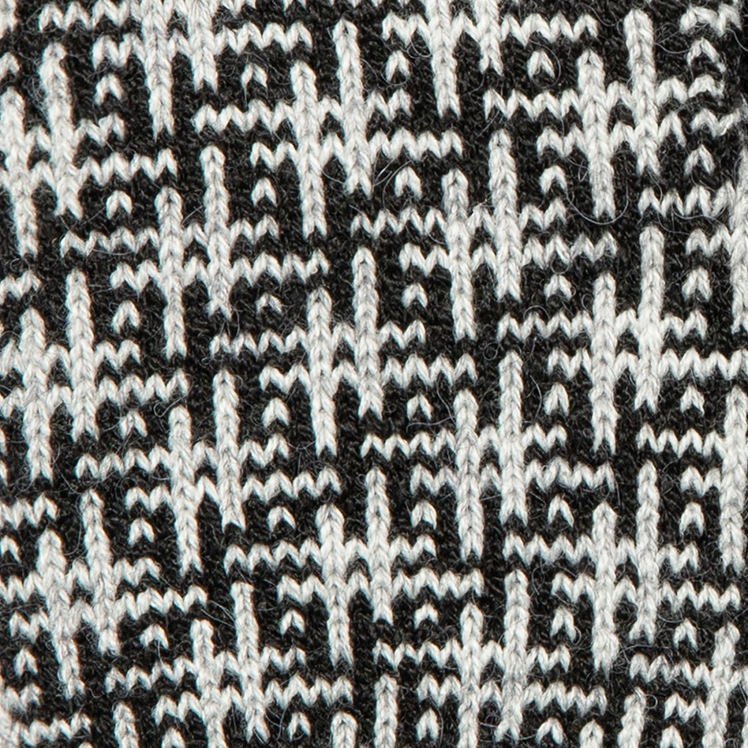 Women’s Jacquard Knitted Gloves With Hash Symbol Pattern 10 Women’s Jacquard Knitted Gloves With Hash Symbol Pattern - Image 10